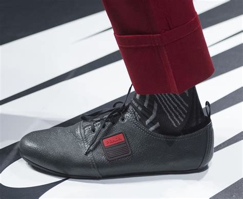 scarpe uomo prada 2018|prada sneakers size guide.